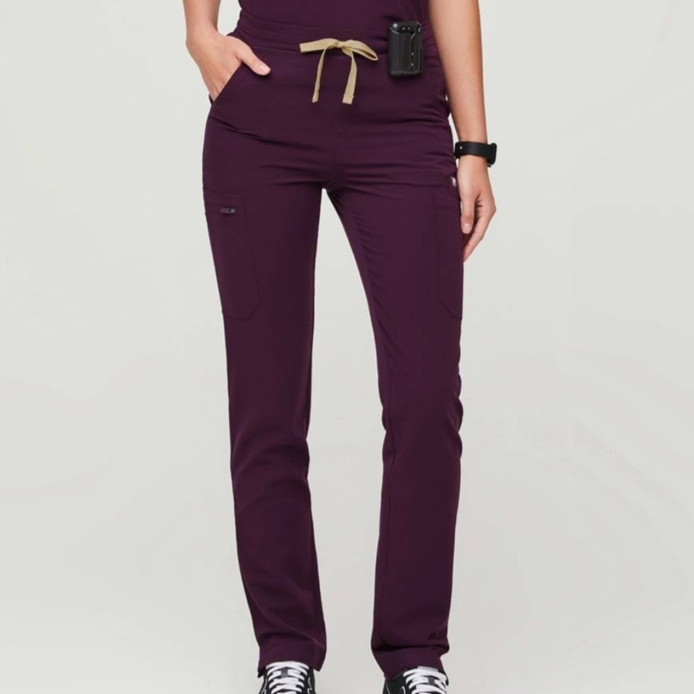 Figs XSP Yola Skinny scrub pants in Deep Purple